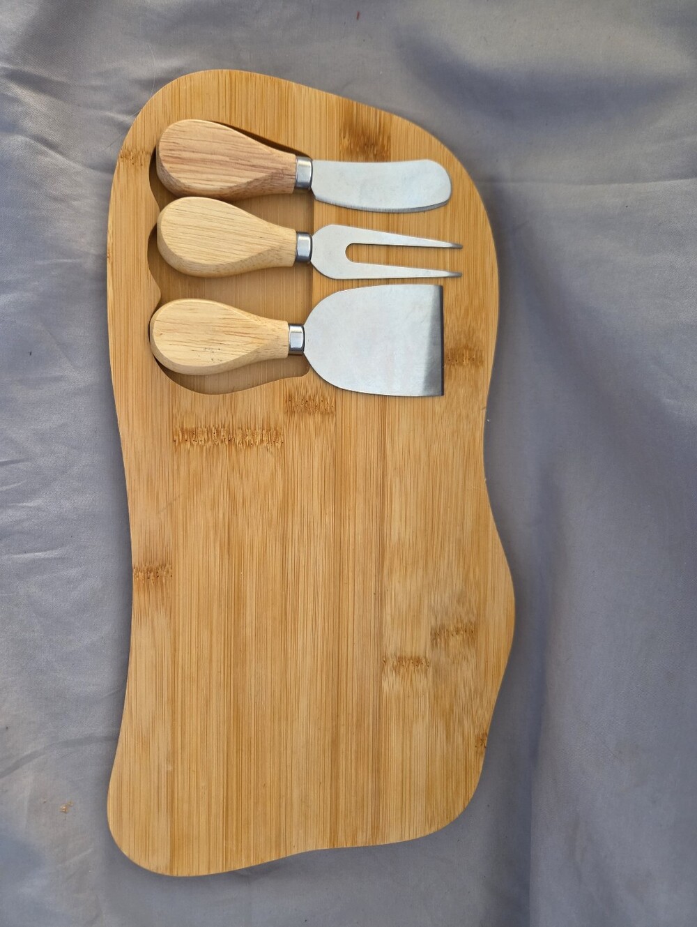 Bamboo Cheese Board with 3-Piece Cheese Knife Set - Natural